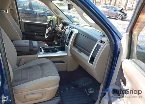 2010 Dodge Ram 1500 Slt/Sport/Trx z USA, uszkodzony, nr VIN 1D7RV1CT9AS104146